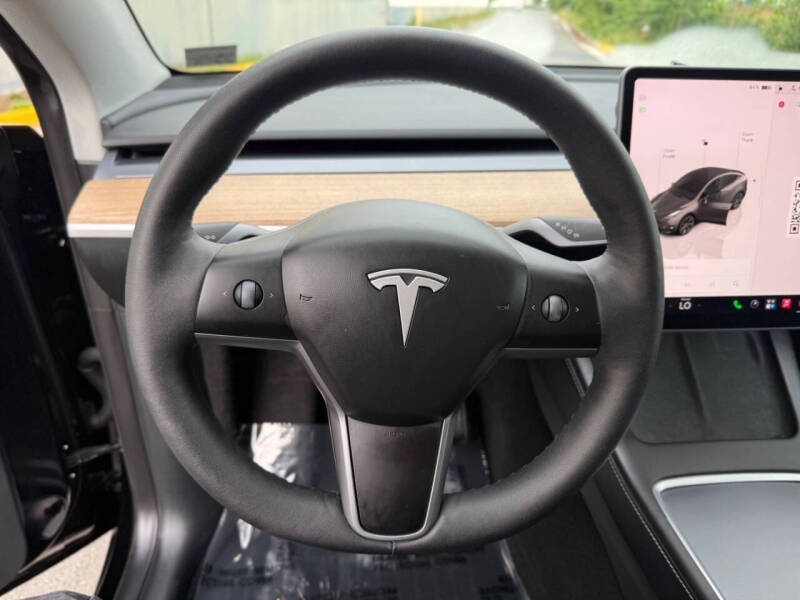2025 Tesla Model Y Long Range