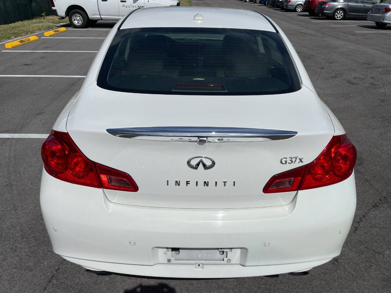 2013 INFINITI G37 Sedan