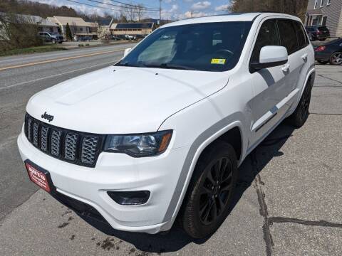 2018 Jeep Grand Cherokee for sale at AUTO CONNECTION LLC in Springfield VT