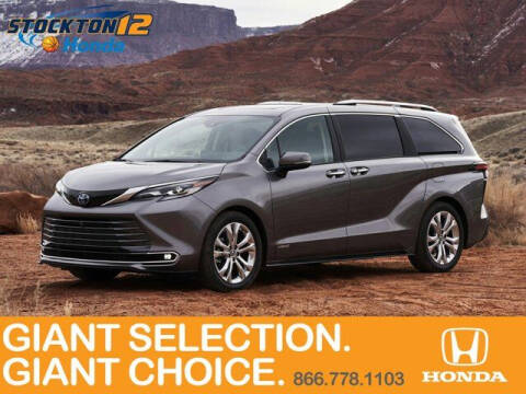 2021 Toyota Sienna LE 8-Passenger