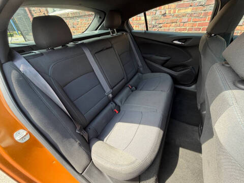 2017 Chevrolet Cruze LT Auto