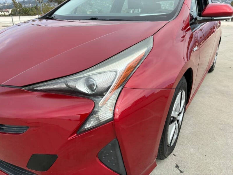 2016 Toyota Prius Three
