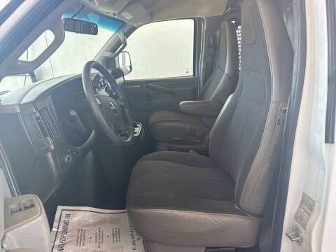 2019 GMC Savana 2500