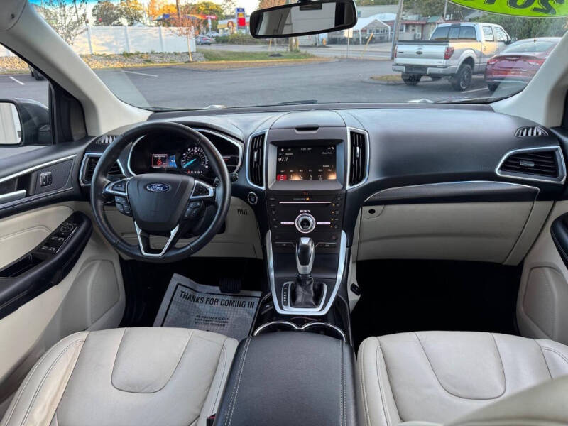 2018 Ford Edge Titanium