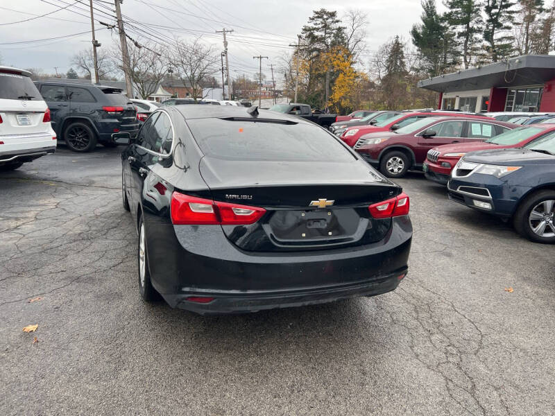 2016 Chevrolet Malibu 1LT photo 5