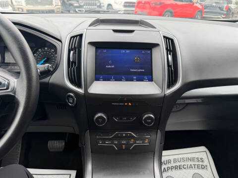 2020 Ford Edge SE