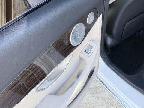 2021 Mercedes-Benz C-Class C 300