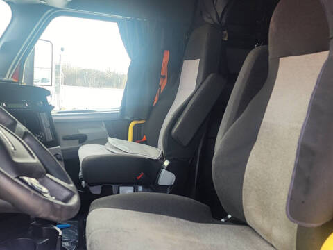 2022 Freightliner Cascadia