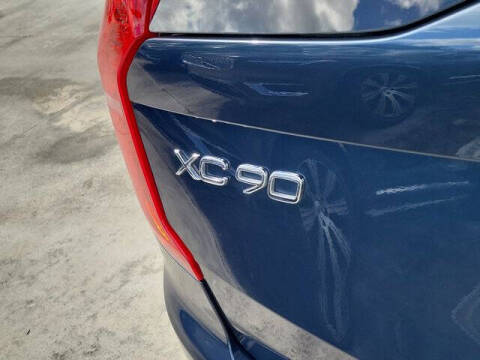 2023 Volvo XC90 B5 Core