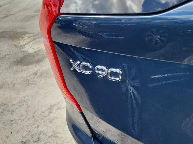 2023 Volvo XC90 B5 Core