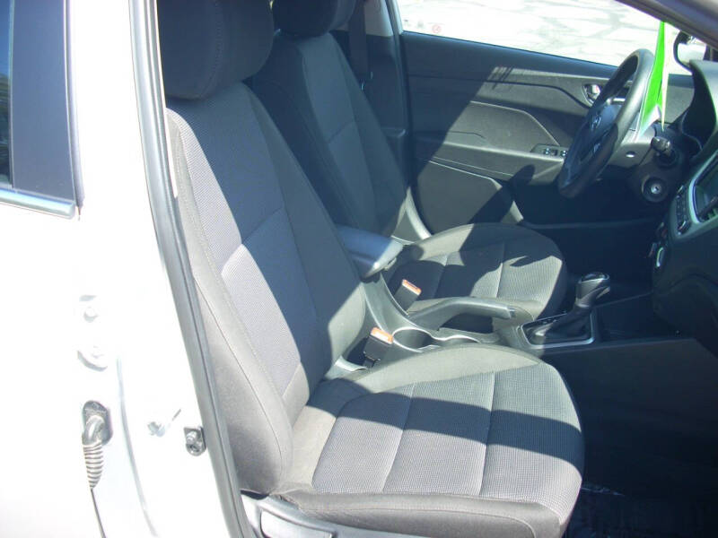 2022 Hyundai Accent SE