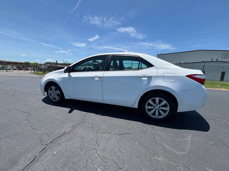 2016 Toyota Corolla LE
