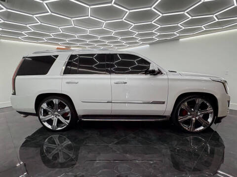 2017 Cadillac Escalade Luxury