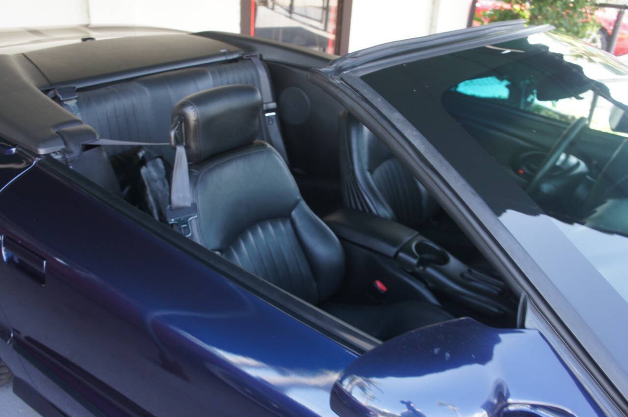 2002 Pontiac Firebird 39