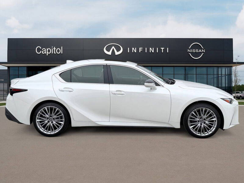 2024 Lexus IS 300