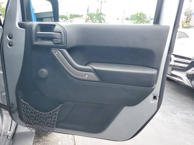 2015 Jeep Wrangler Unlimited Sport