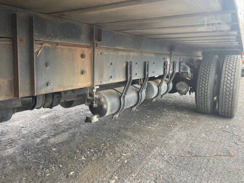 2012 Freightliner Business class M2