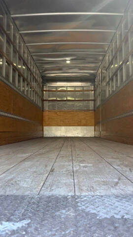 2018 Freightliner M2 106