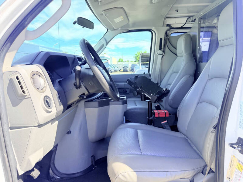 2010 Ford E-Series E-250