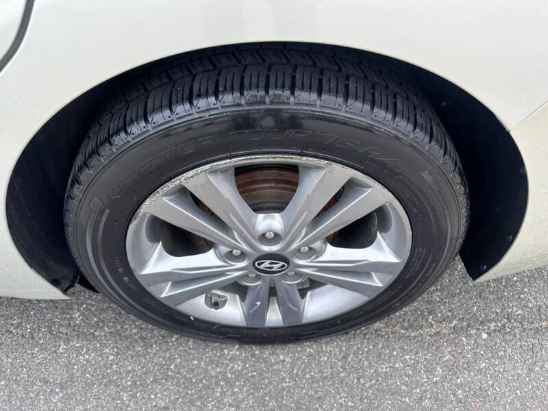 2017 Hyundai Elantra Value Edition