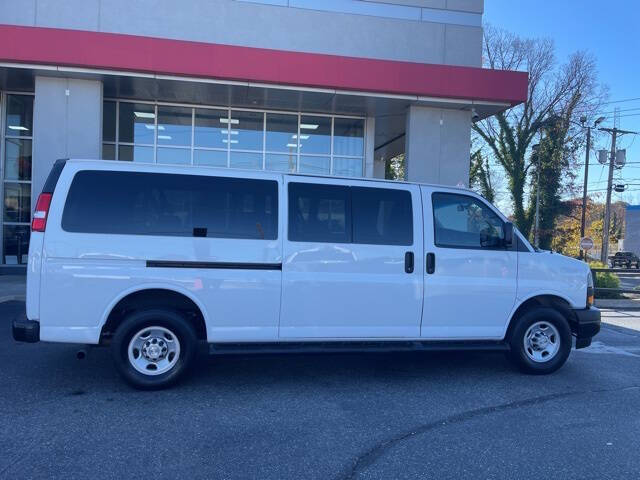 2022 Chevrolet Express LS 3500
