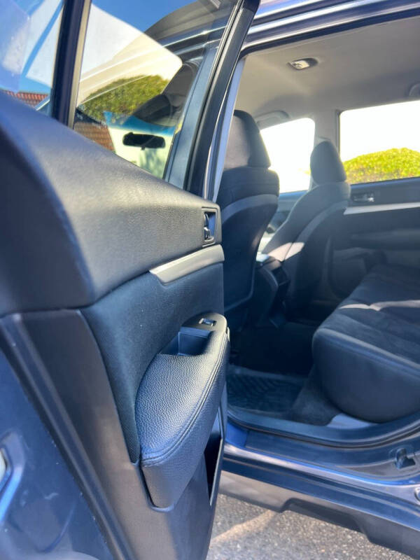 2014 Subaru Outback 2.5i Premium