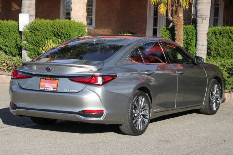 2019 Lexus ES 300h