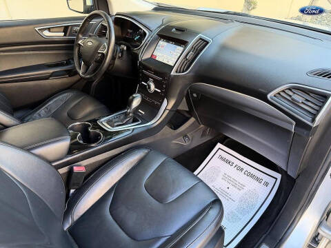 2017 Ford Edge Titanium