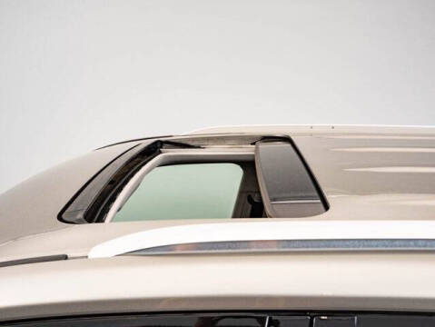 2021 Lexus LX 570 Three-Row