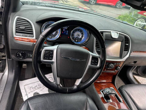 2012 Chrysler 300 Limited