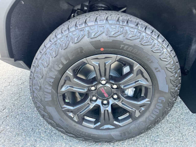 2025 GMC Canyon Elevation