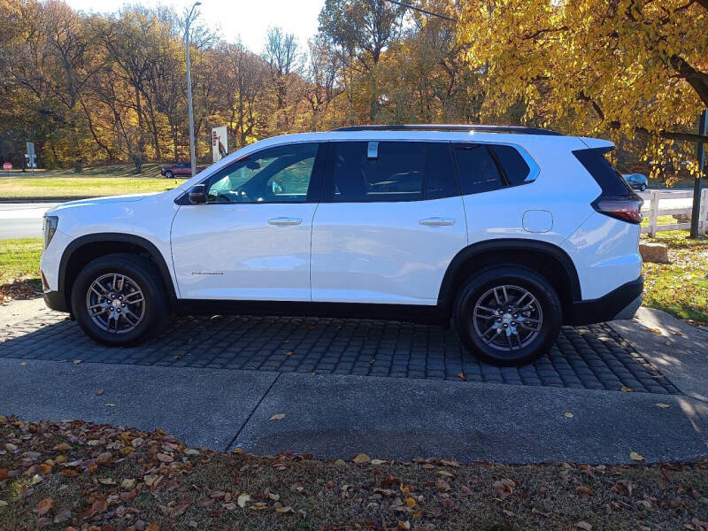 2025 GMC Acadia Elevation