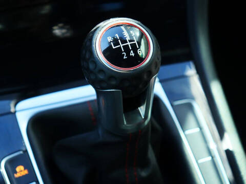 2019 Volkswagen Golf GTI S