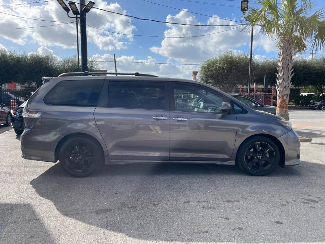 2013 Toyota Sienna for sale at SMART CHOICE AUTO in Pasadena, TX