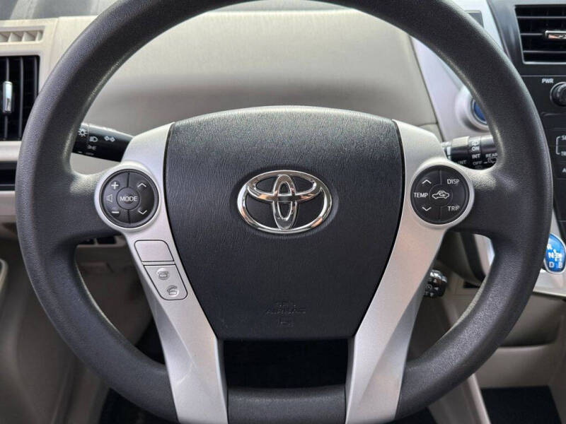 2013 Toyota Prius v