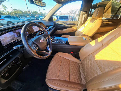 2022 Cadillac Escalade ESV Premium Luxury