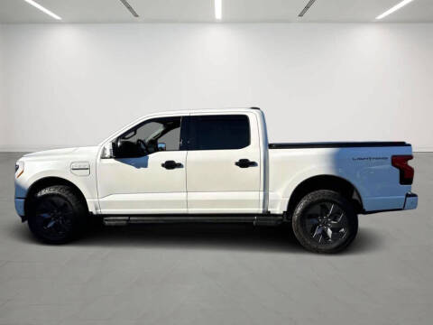 2022 Ford F-150 Lightning Lariat