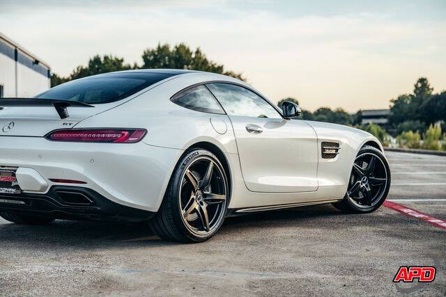 2017 Mercedes-Benz AMG GT