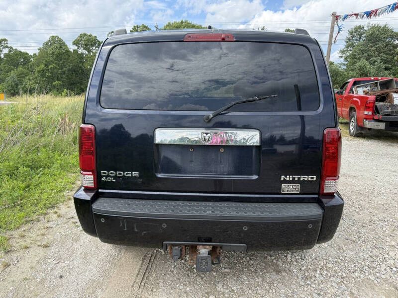 2011 Dodge Nitro Shock
