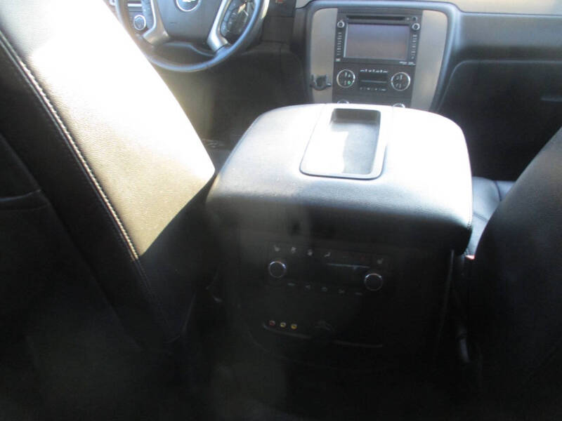 2012 Chevrolet Suburban LT