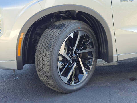 2025 Mitsubishi Outlander PHEV SEL