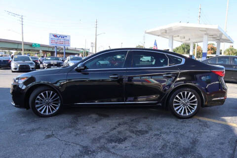 2017 Kia Cadenza Technology