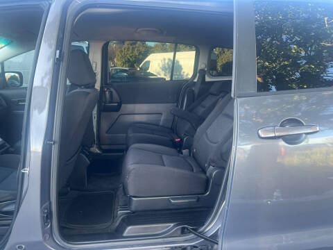 2010 Mazda MAZDA5 Sport