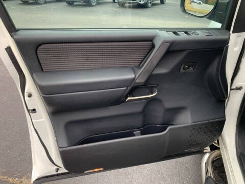 2010 Nissan Titan SE