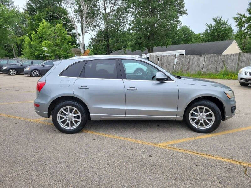 2011 Audi Q5 2.0T quattro Premium Plus