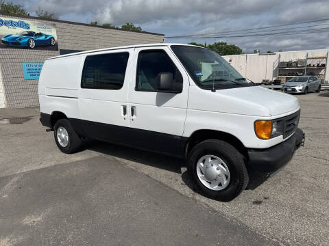 2005 Ford E-Series E-250