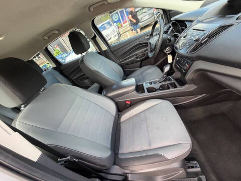 2017 Ford Escape S