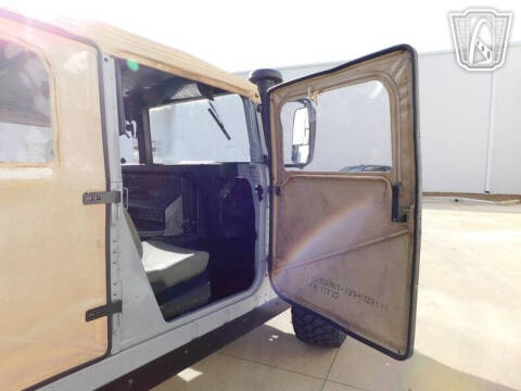 1999 AM General Hummer