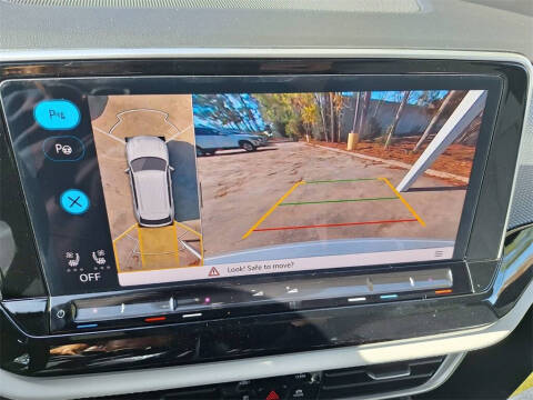 2026 Volkswagen Atlas Cross Sport SEL Premium R-Line 4Motion