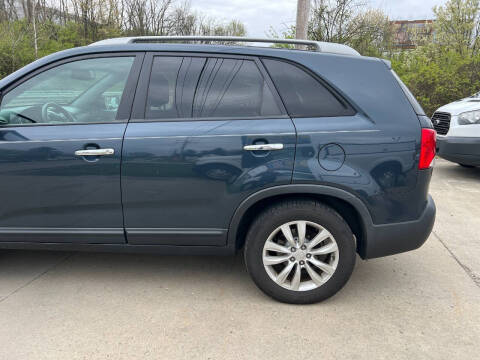 2011 Kia Sorento LX